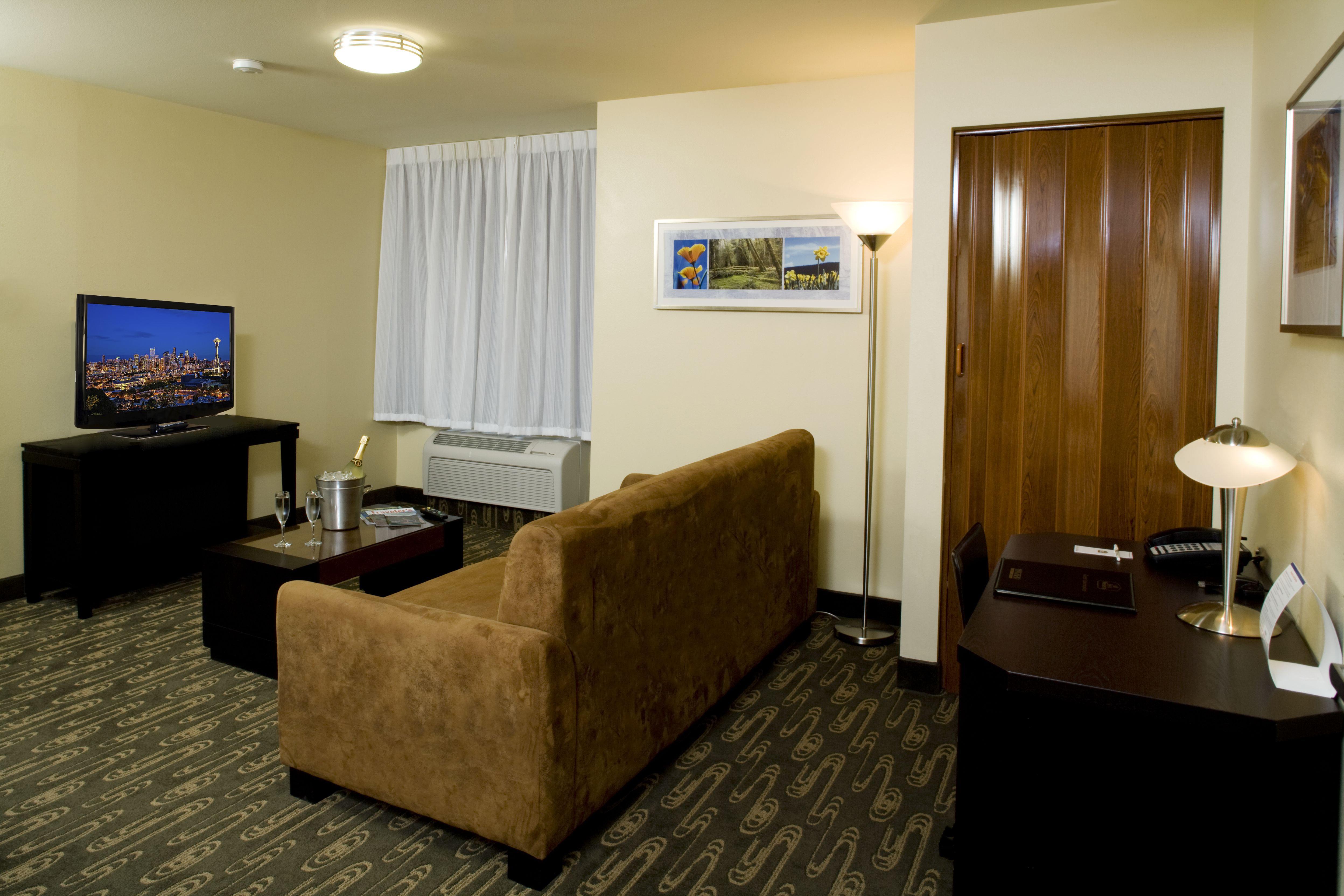 Executive Residency By Best Western Navigator Inn & Suites Everett Eksteriør billede